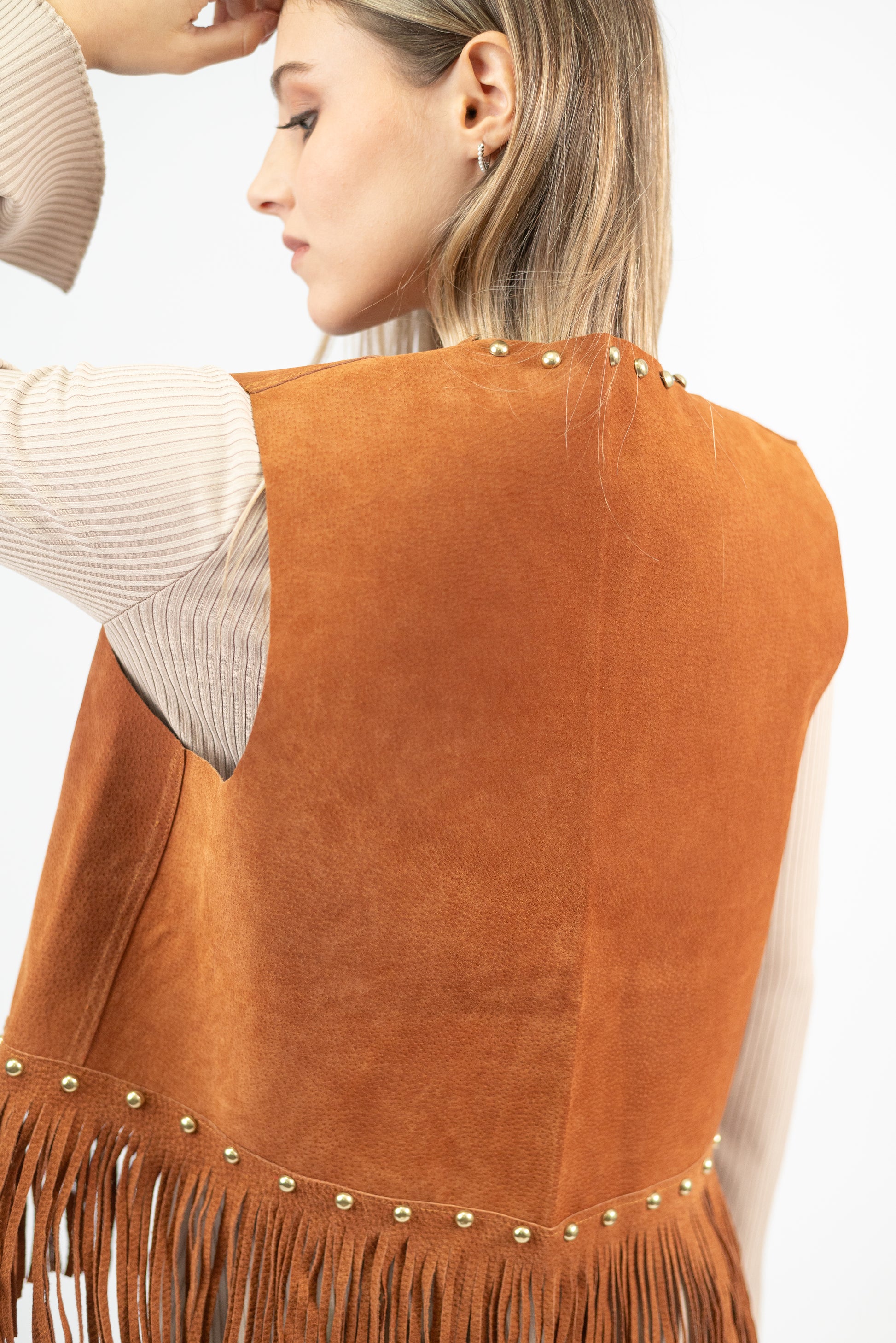 Armenia Vest