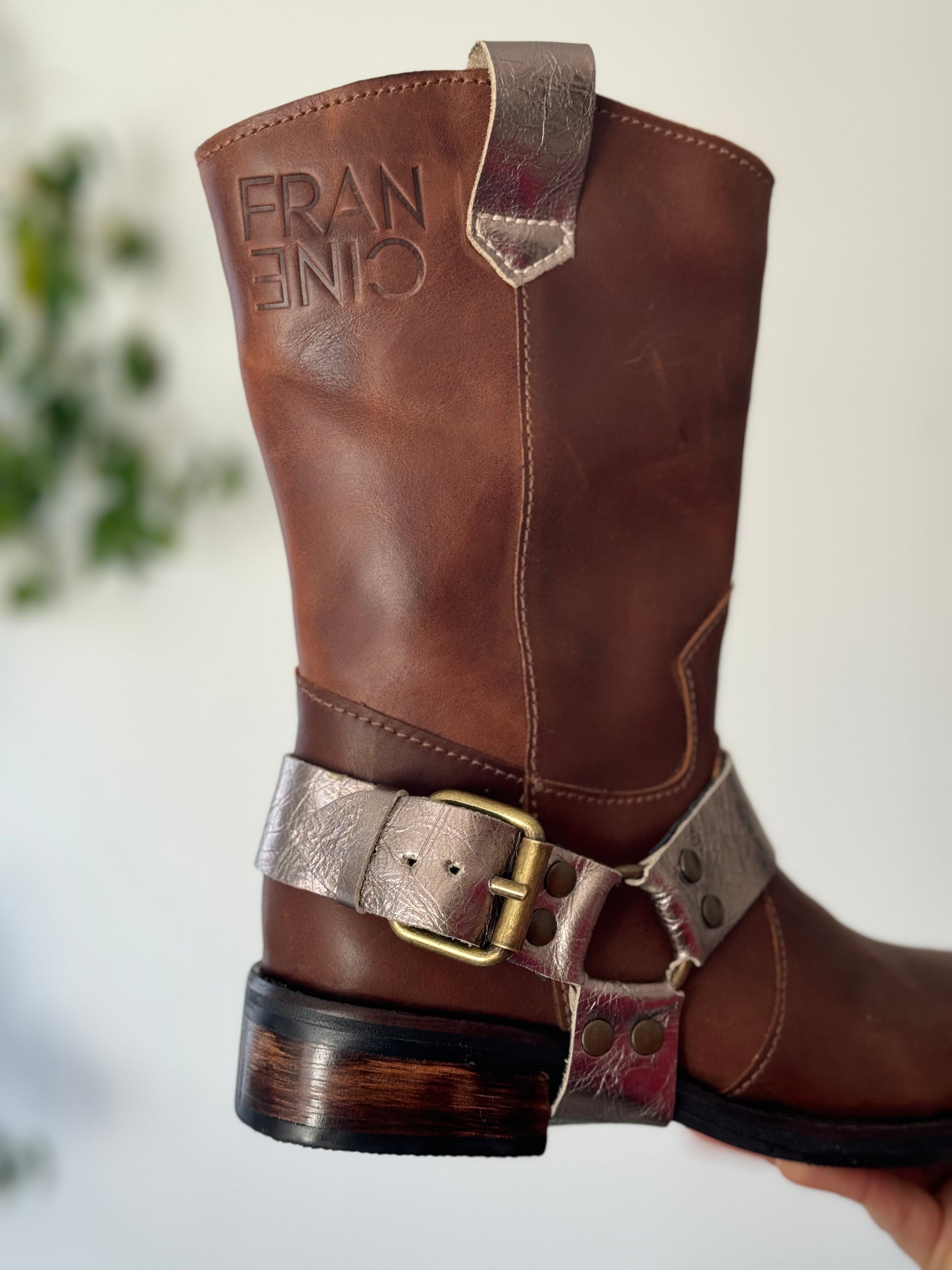 Vaqueta Boots