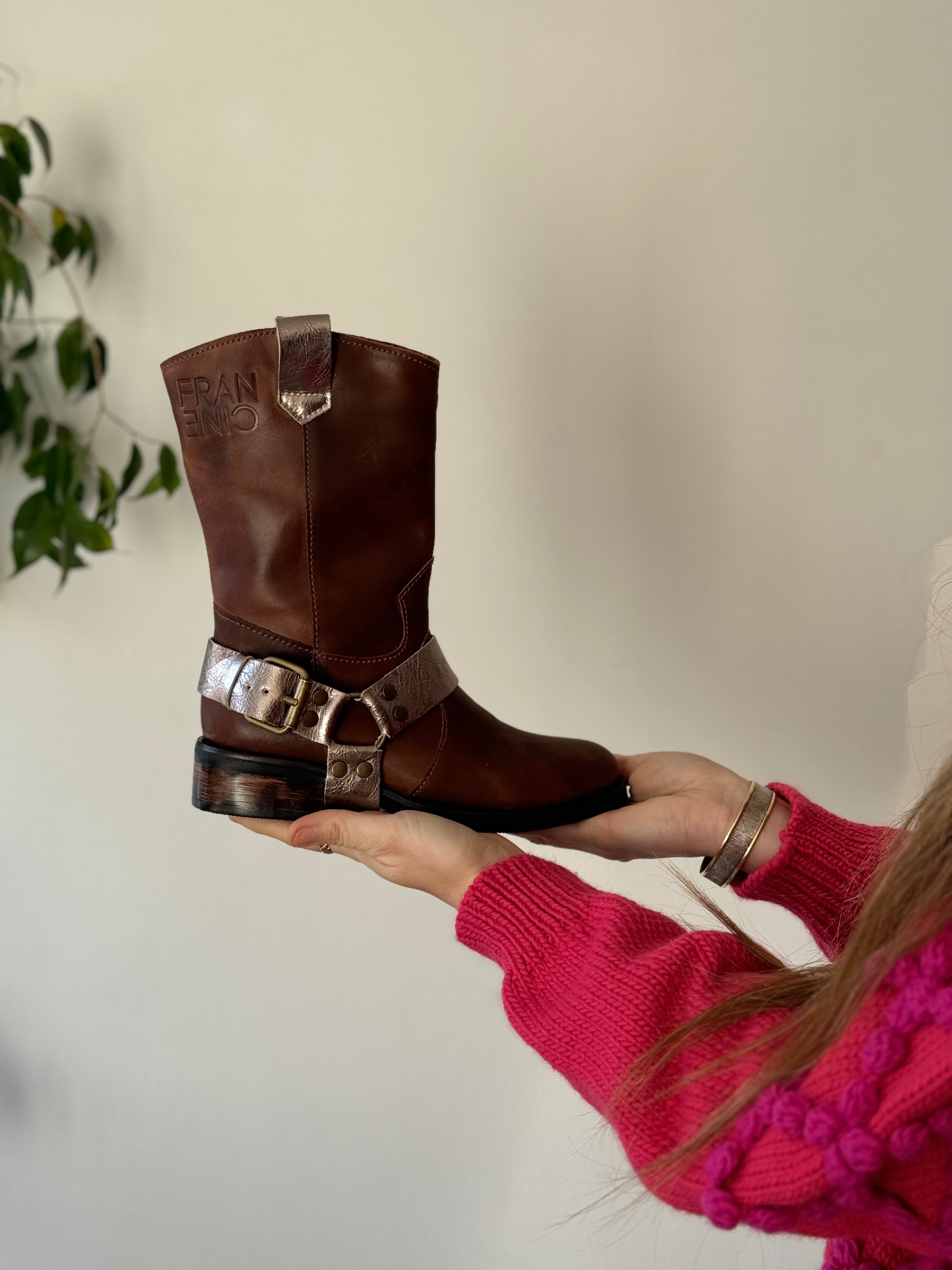 Vaqueta Boots