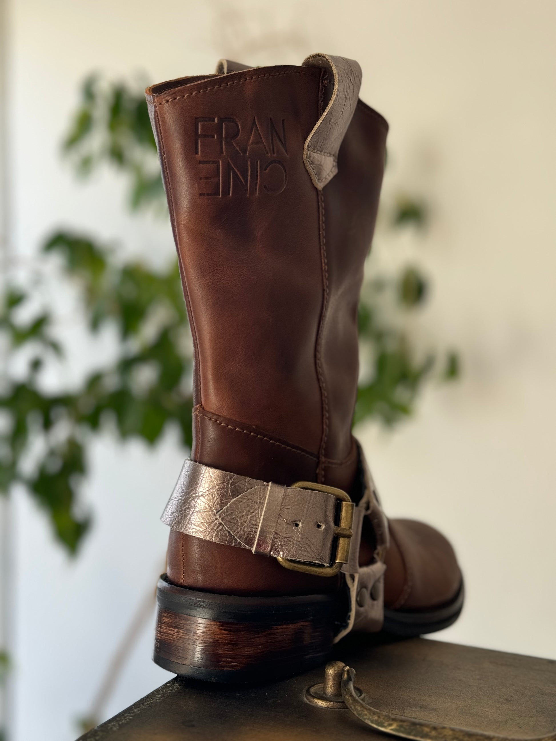 Vaqueta Boots