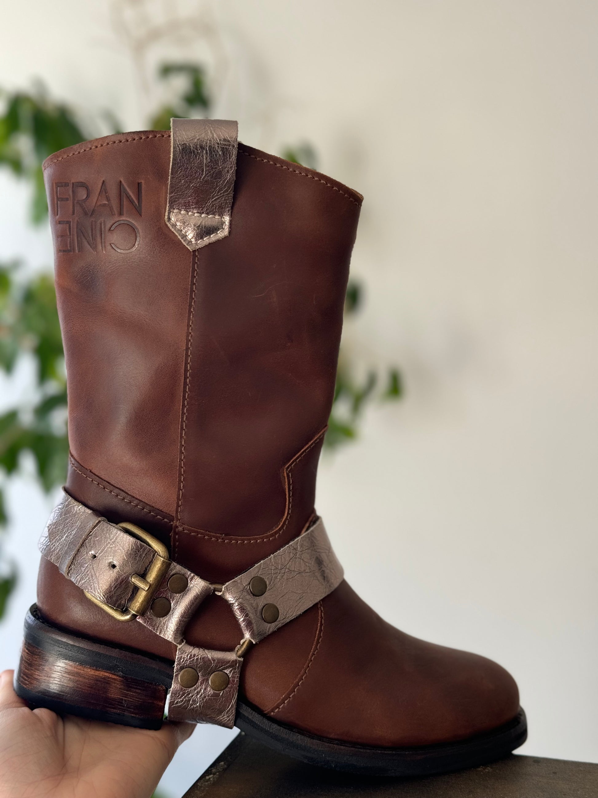 Vaqueta Boots