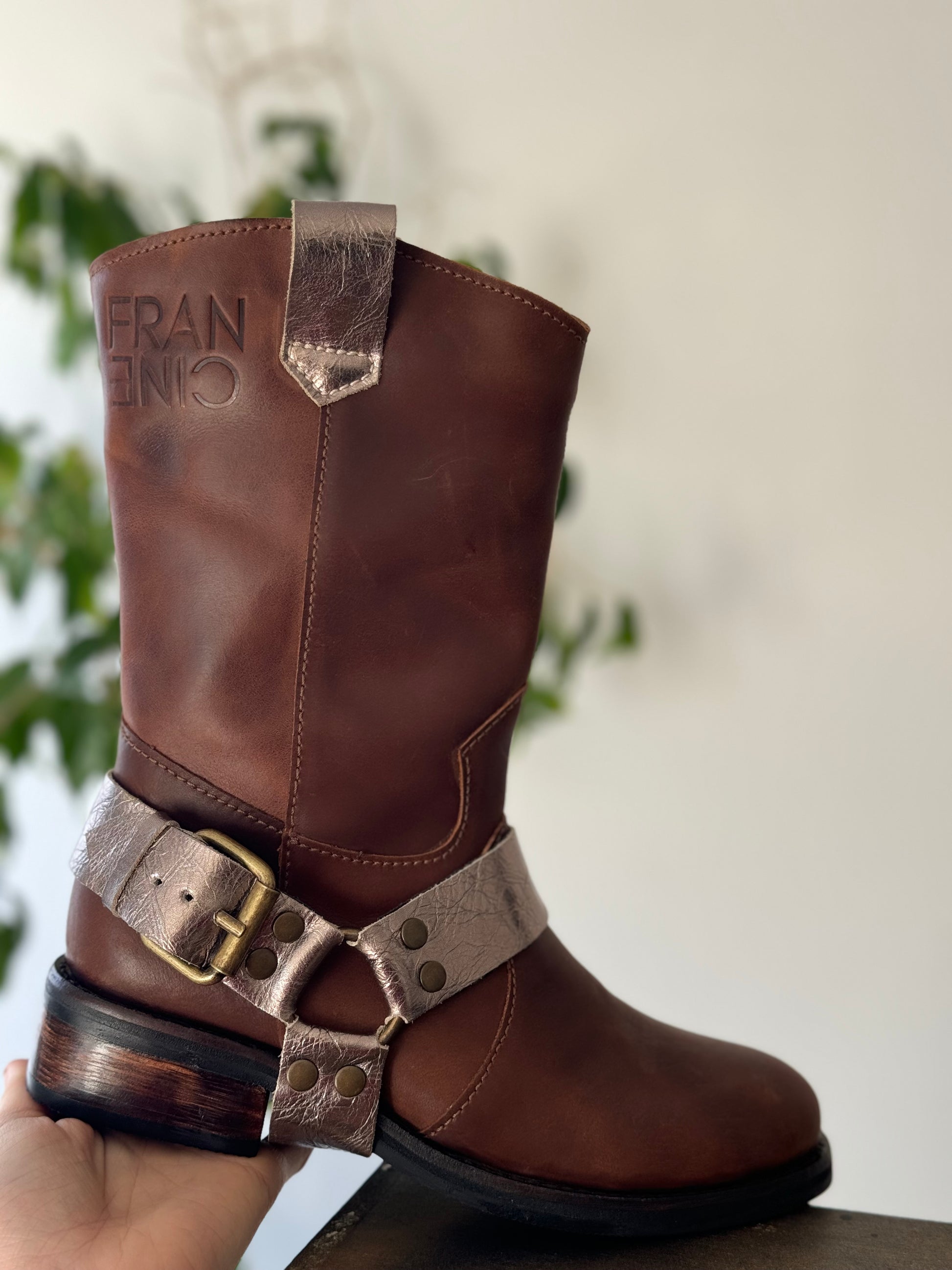 Vaqueta Boots