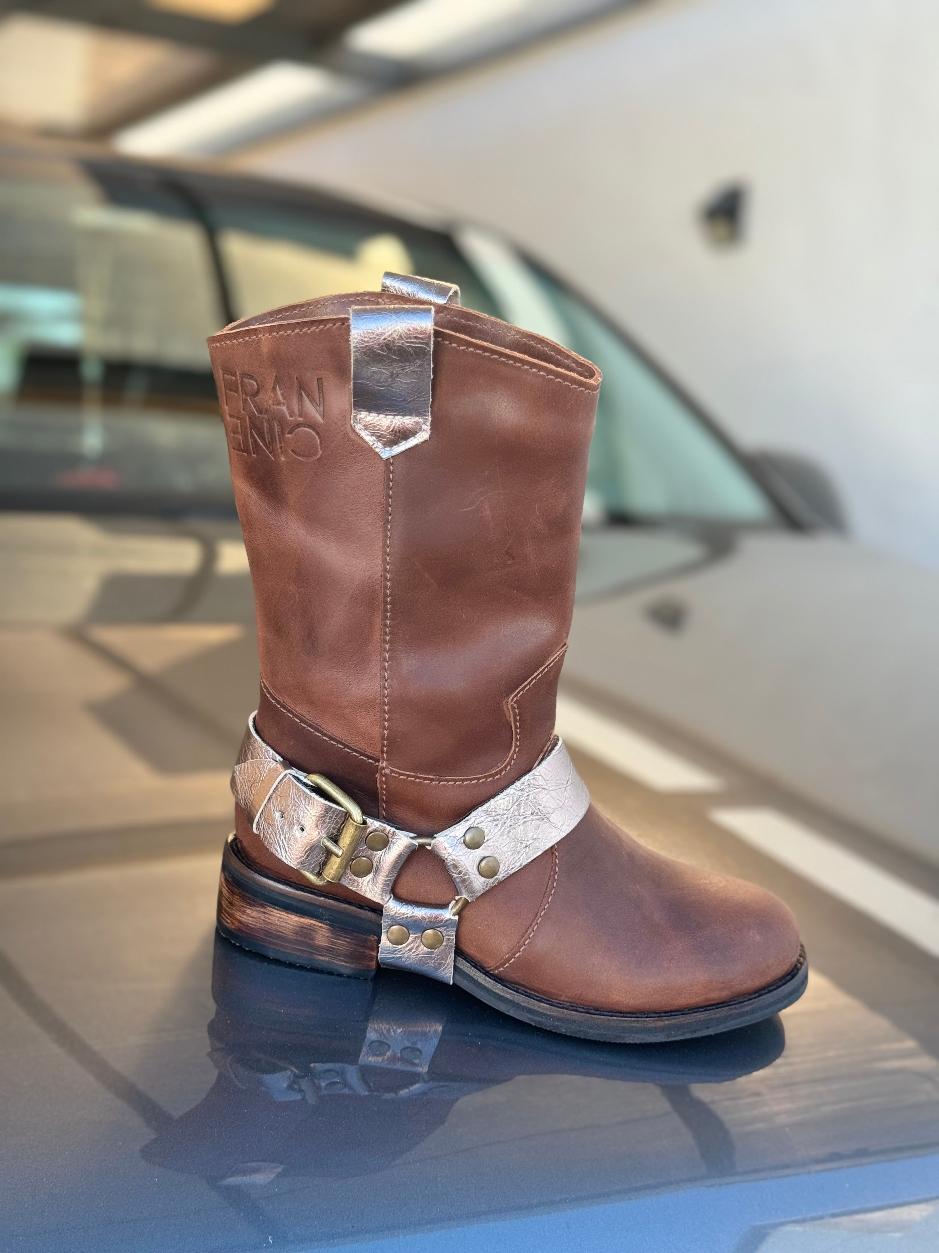 Vaqueta Boots