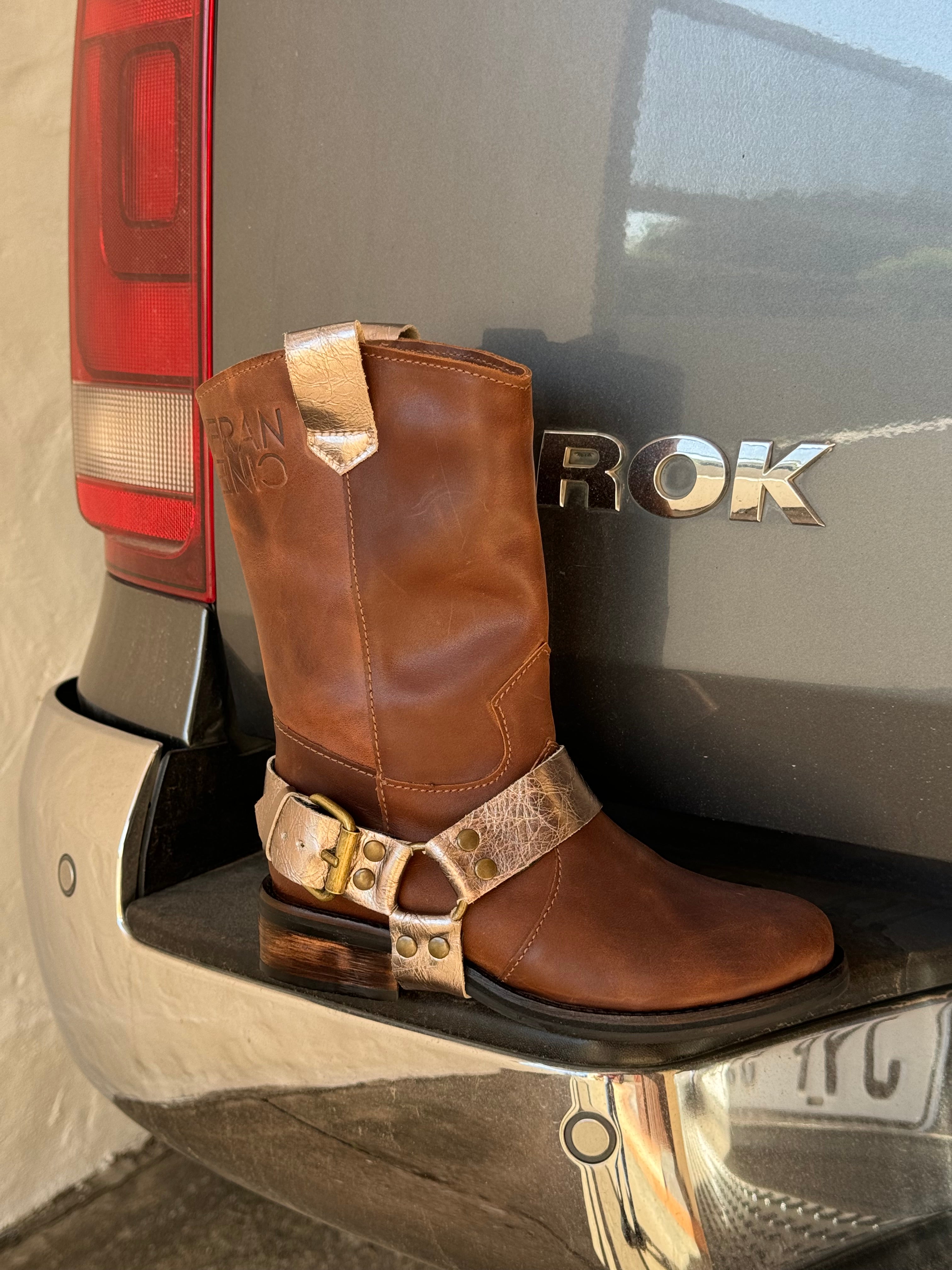 Vaqueta Boots